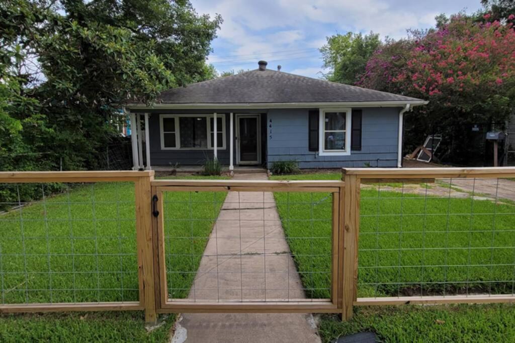 The Harby Street House - Close To U Of H, Stadiums, Downtown, Med Center Houston Exterior foto